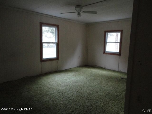 439 Slateford Road Mount Bethel, PA 18343 - Photo 7 of 10 Gallery Image 7