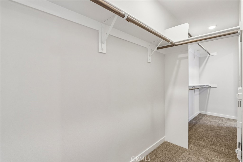 9536 Hannah Way Riverside, CA 92503 - Photo 8 of 32