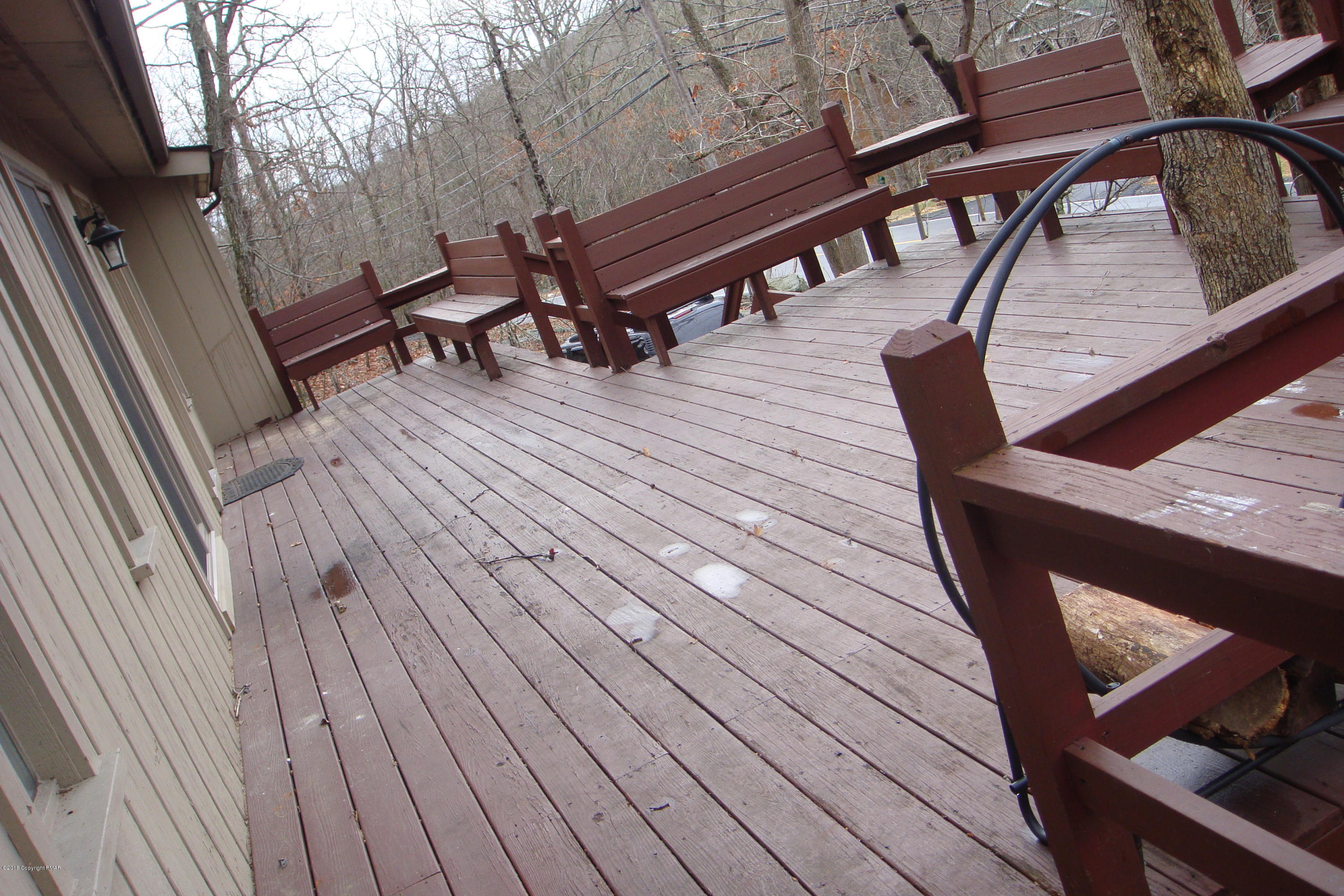 6375 Decker Road Bushkill, PA 18324 - Photo 4 of 60 DSC09590