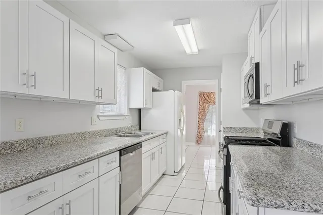 $370,000 | 4429 Lake Vista Drive, Metairie, LA 70006