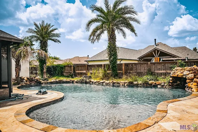 $430,000 | 219 Bienville Boulevard, Bourg, LA 70343