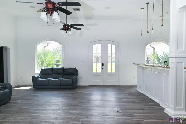 $430,000 | 219 Bienville Boulevard, Bourg, LA 70343