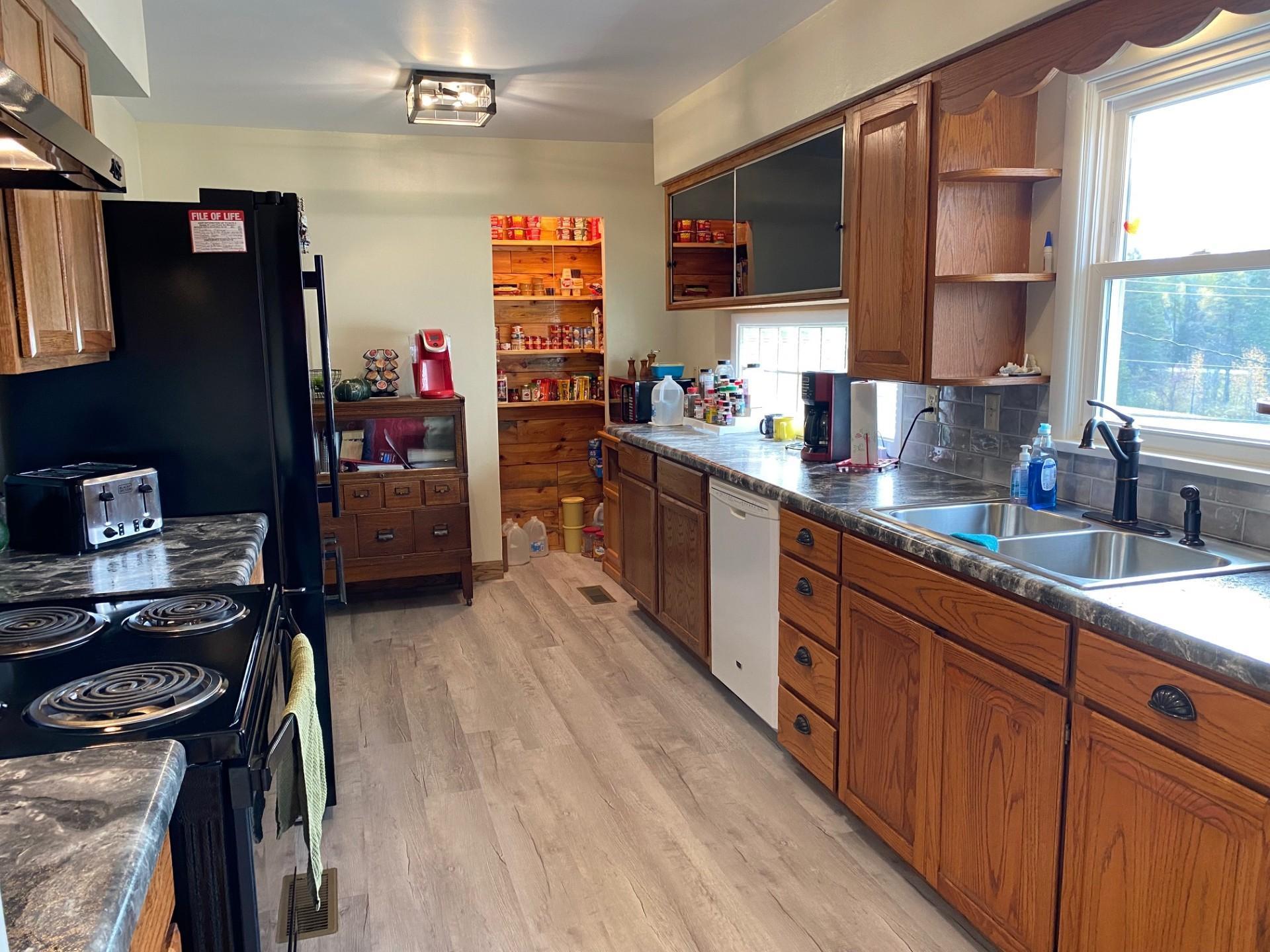 110 North 3rd Street Tower, MN 55790 - Photo 6 of 32