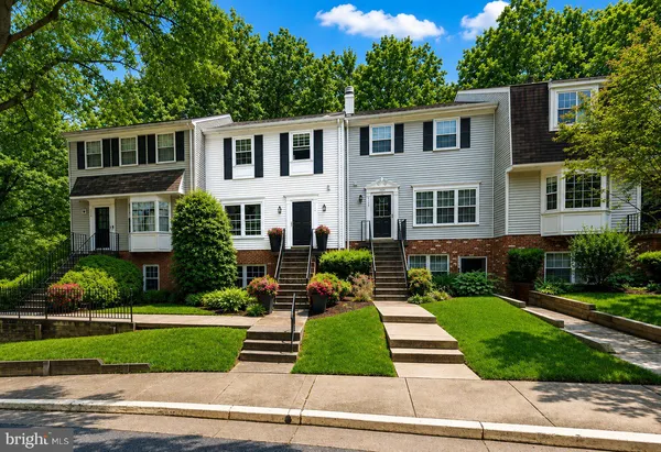 $439,950 | 5770 1st Landing Way, Unit 107, Burke, VA 22015