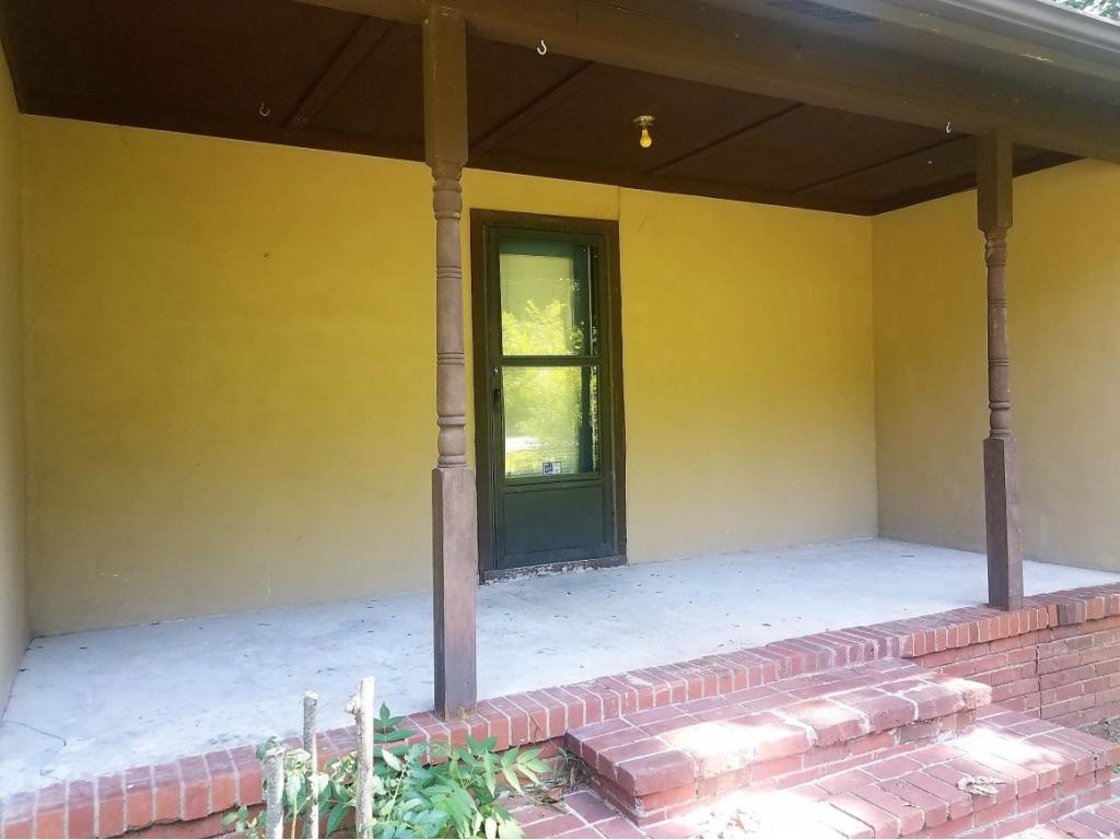 875 Carson Springs Road Newport, TN 37821 - Photo 3 of 19 Front porch
