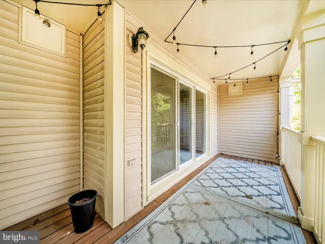 a view of entryway door of the house