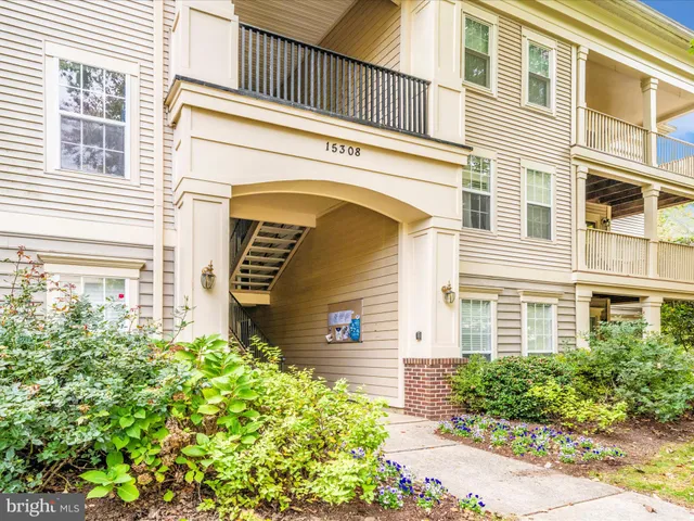 $2,795 | 15308 Diamond Cove Terrace, Unit 3C, Rockville, MD 20850