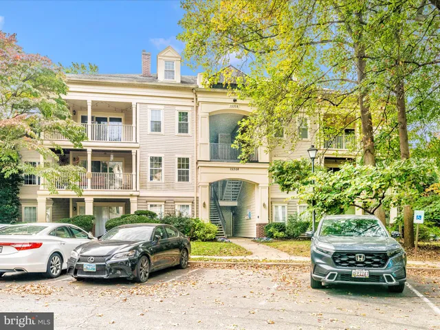 $2,795 | 15308 Diamond Cove Terrace, Unit 3C, Rockville, MD 20850
