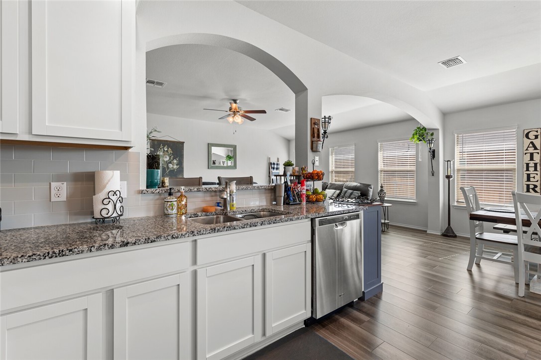 2801 Brosnan Road Lorena, TX 76655 - Photo 15 of 41