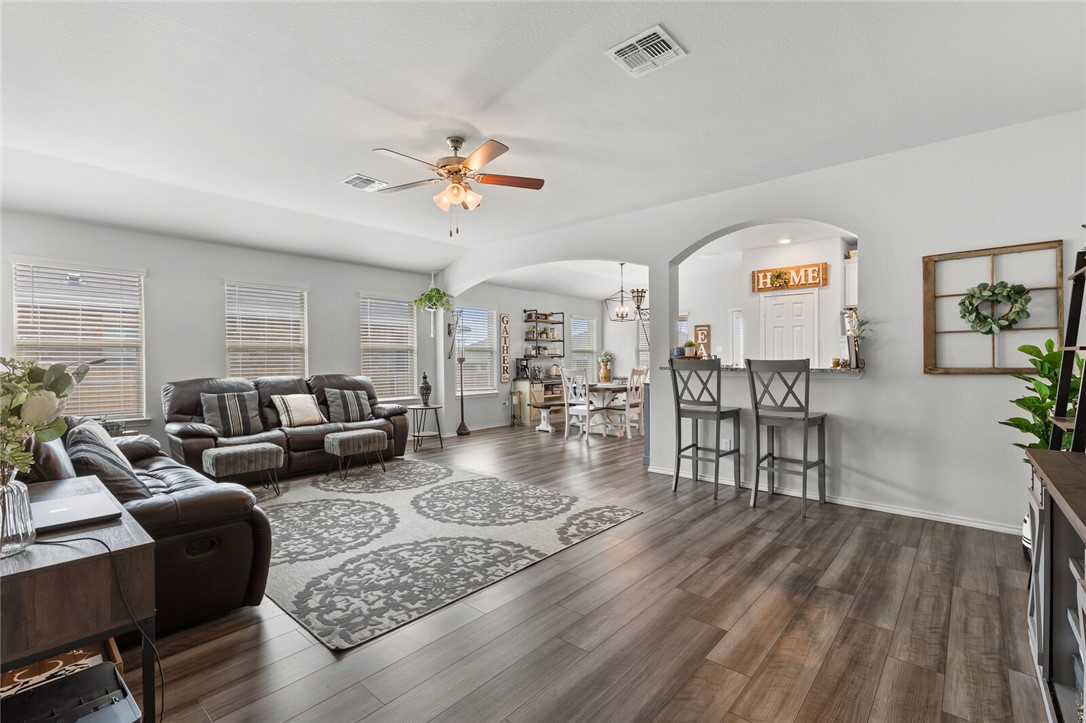 2801 Brosnan Road Lorena, TX 76655 - Photo 6 of 41