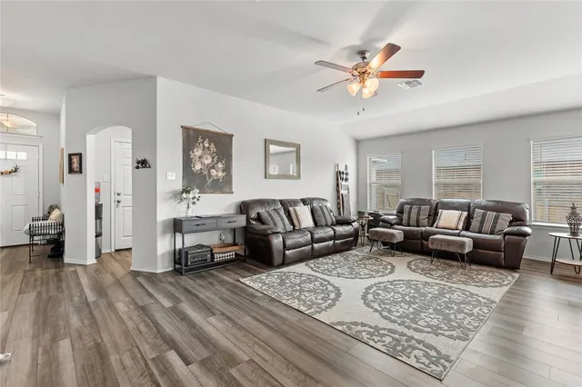 $340,000 | 2801 Brosnan Road, Lorena, TX 76655