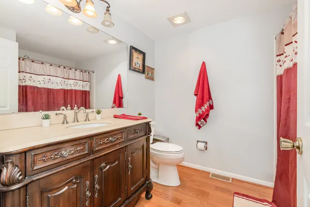 $275,000 | 47 Glencoe Court, Unit 102D, Naperville, IL 60565