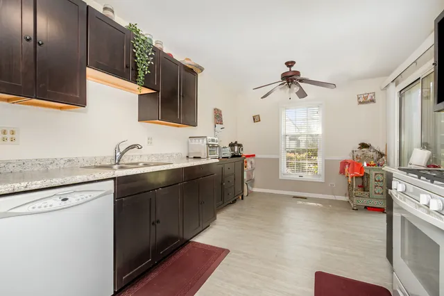 $275,000 | 47 Glencoe Court, Unit 102D, Naperville, IL 60565