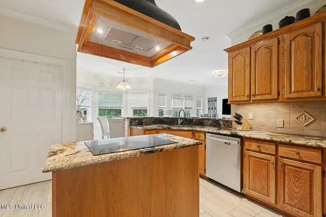 $475,000 | 19 Long Lake, Carriere, MS 39426