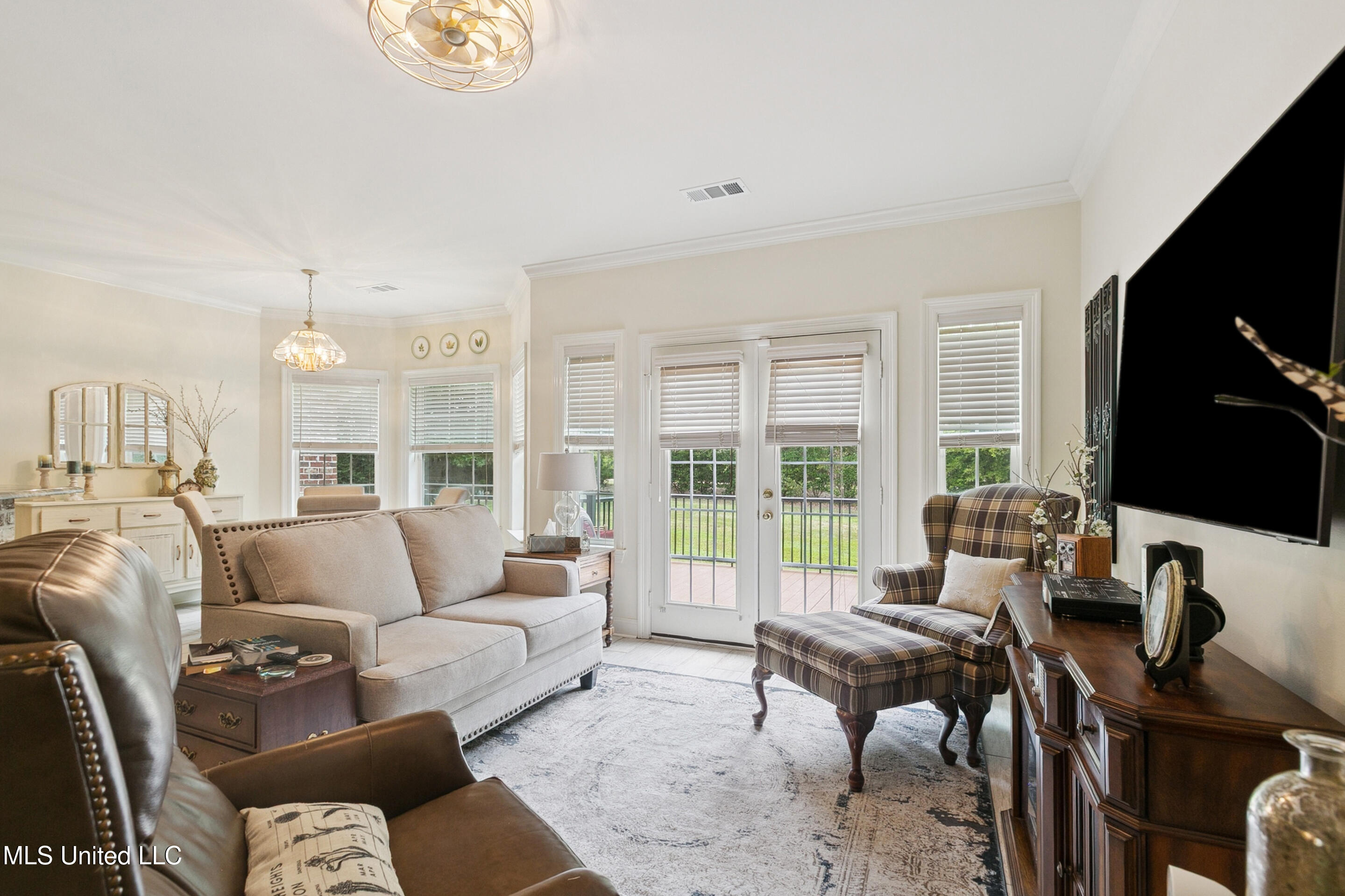 19 Long Lake Carriere, MS 39426 - Photo 16 of 39 Family room 1 19 Long Lake