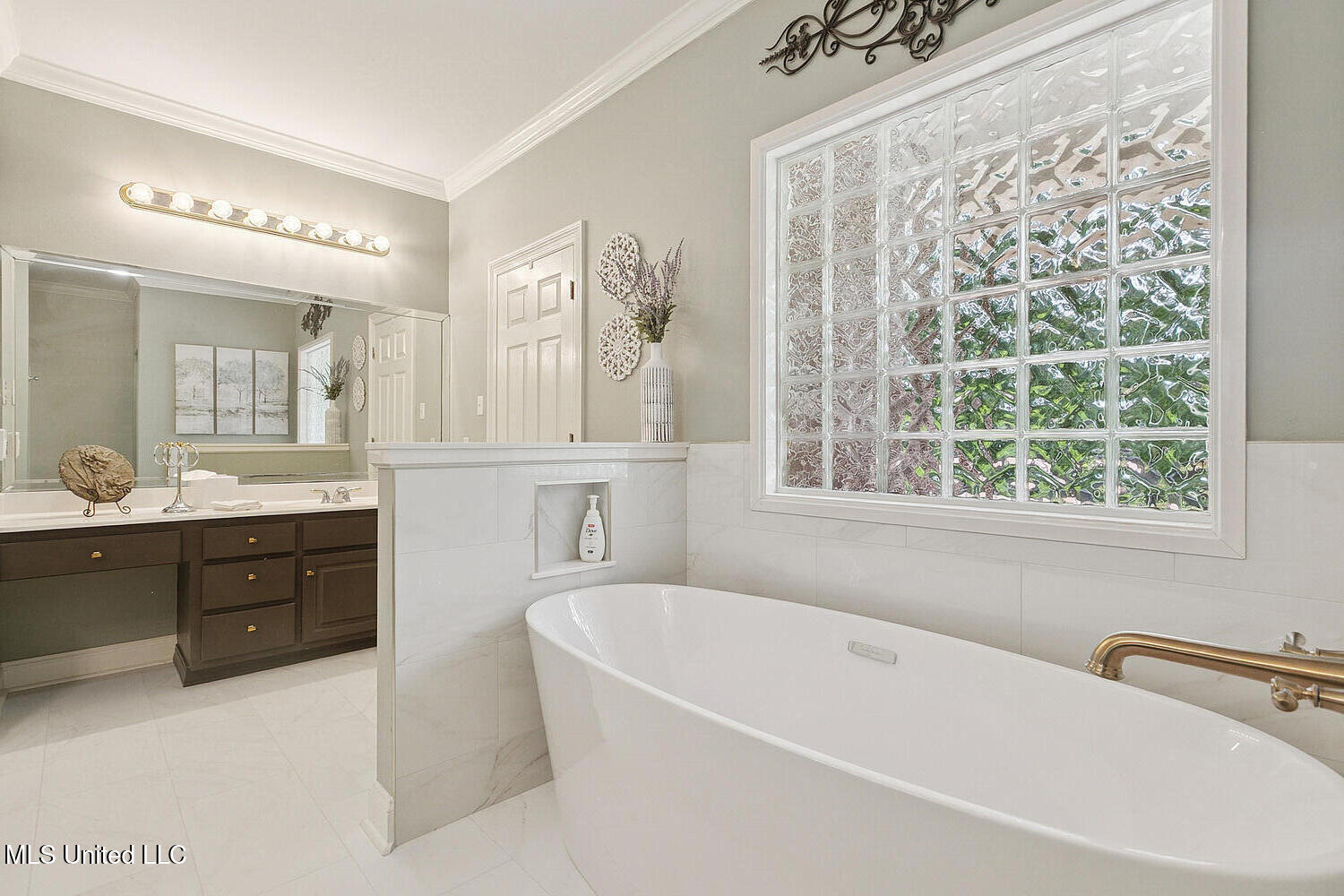 19 Long Lake Carriere, MS 39426 - Photo 24 of 39 Main bath 2 19 Long Lake