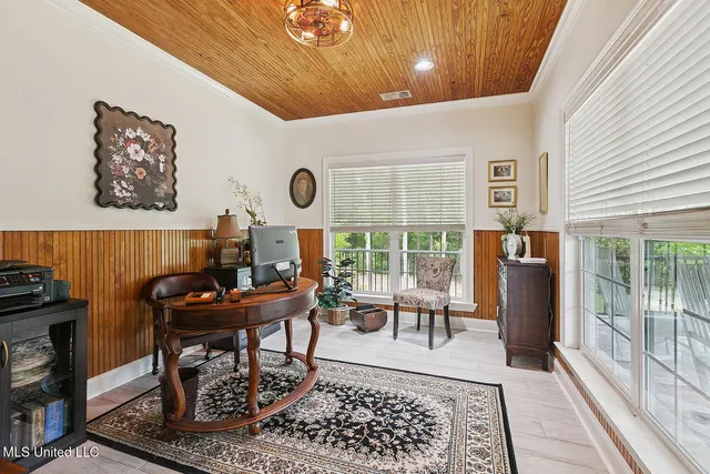 $475,000 | 19 Long Lake, Carriere, MS 39426