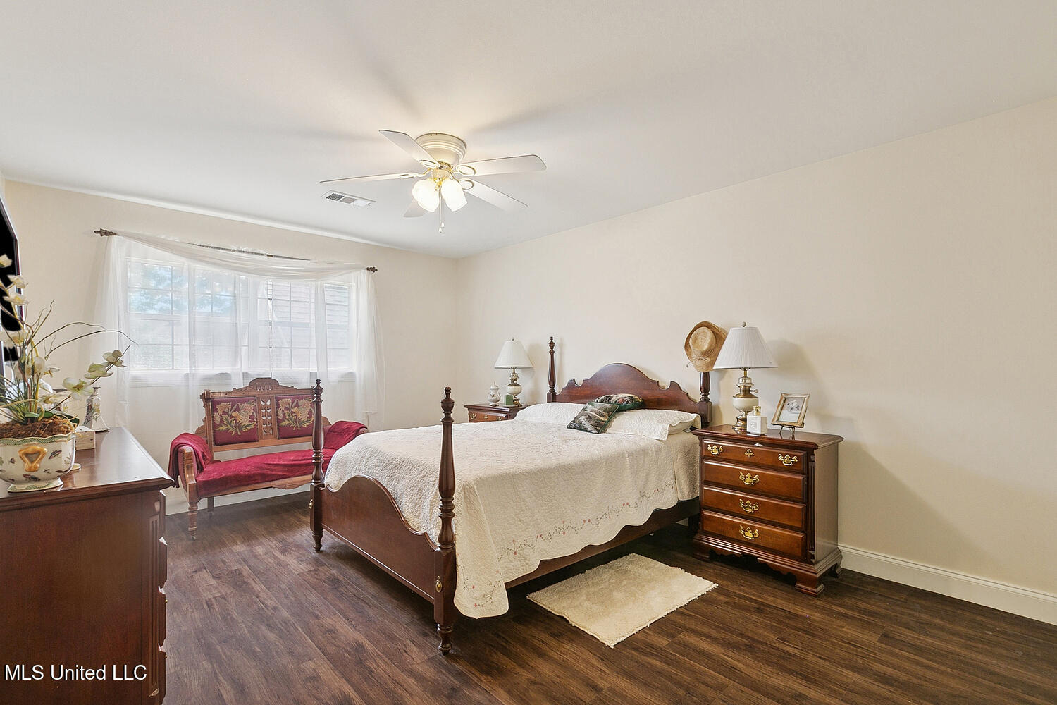 19 Long Lake Carriere, MS 39426 - Photo 29 of 39 Bedroom 1 of 2 19 Long Lake