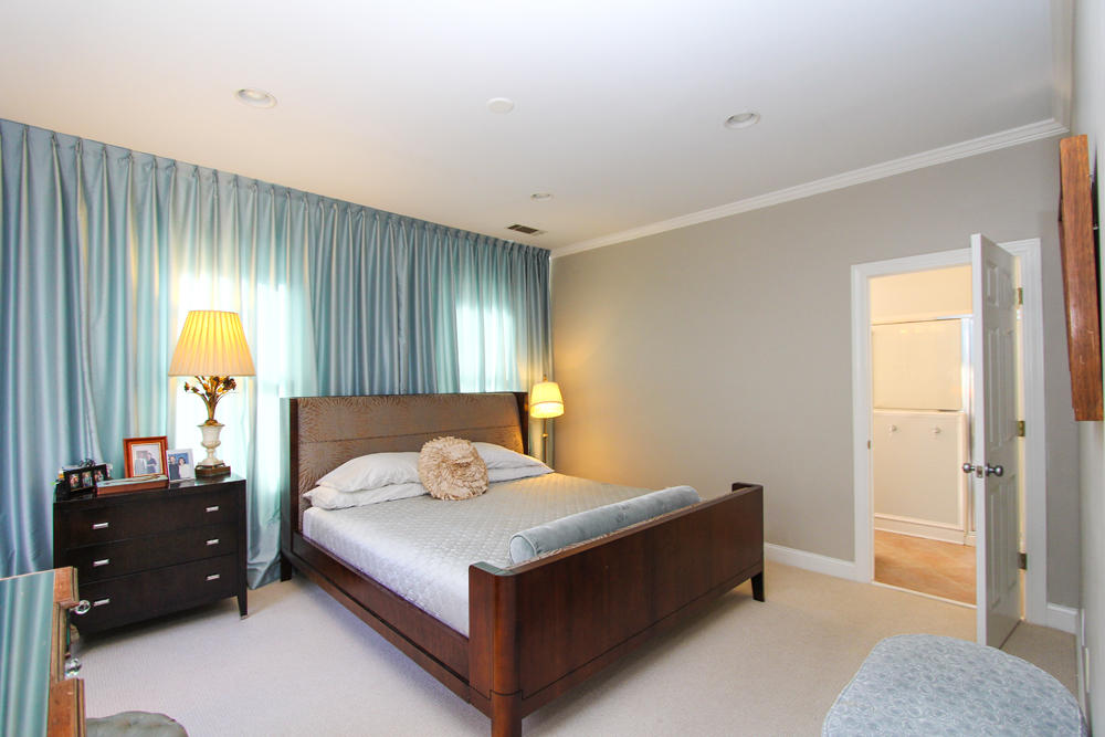 253 Ponsbury Road Mount Pleasant, SC 29464 - Photo 13 of 32 Master bedroom view 1