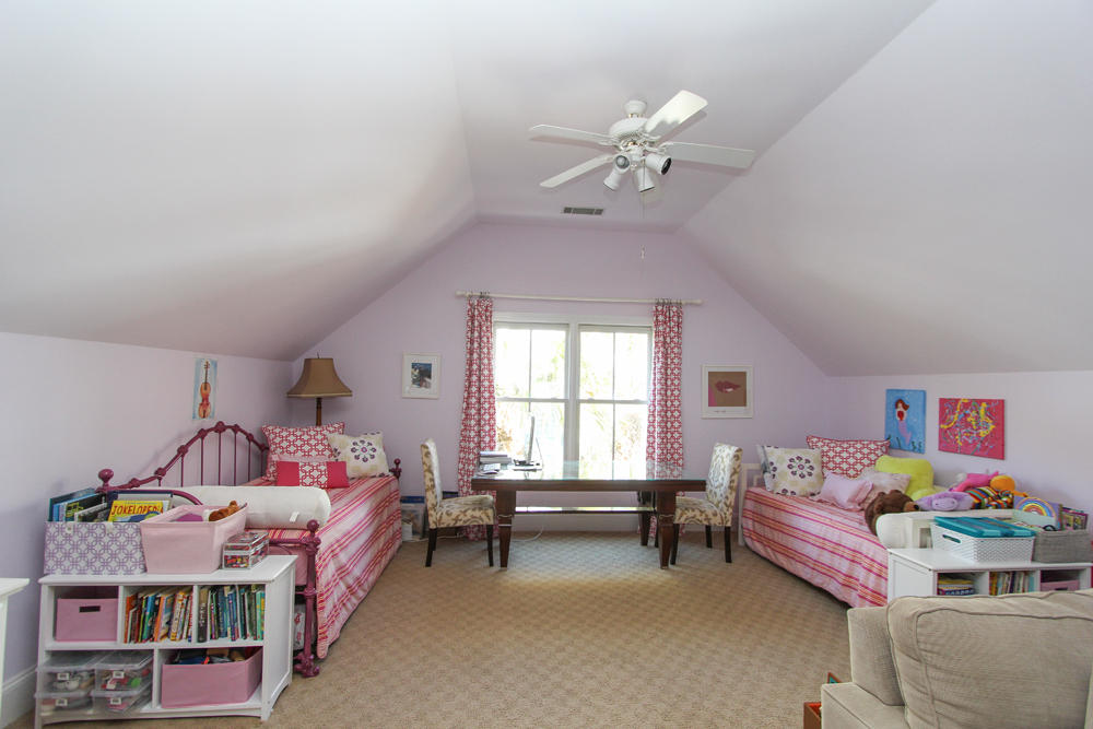 253 Ponsbury Road Mount Pleasant, SC 29464 - Photo 19 of 32 Bonus room view 1