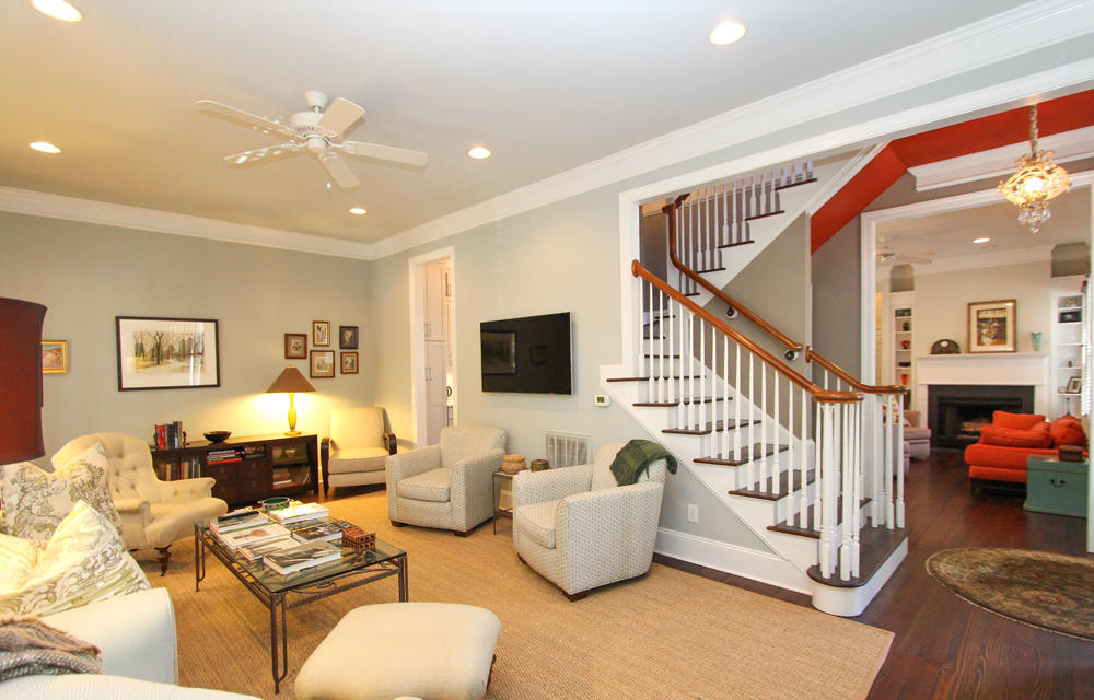 253 Ponsbury Road Mount Pleasant, SC 29464 - Photo 5 of 32 Living room view 2