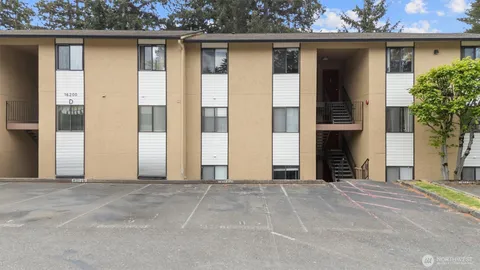 $399,000 | 16200 Northeast 12th Court, Unit D59, Bellevue, WA 98008