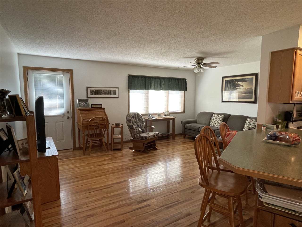 5023 Robindale Way Gladwin, MI 48624 - Photo 10 of 27