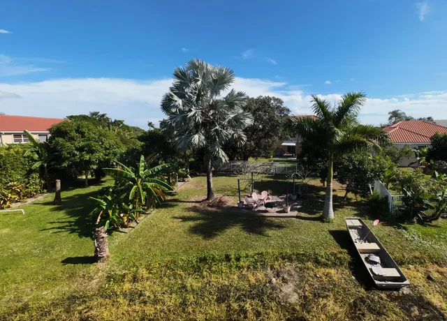 $799,000 | 7065 Catalina Isle Drive, Lake Worth, FL 33467