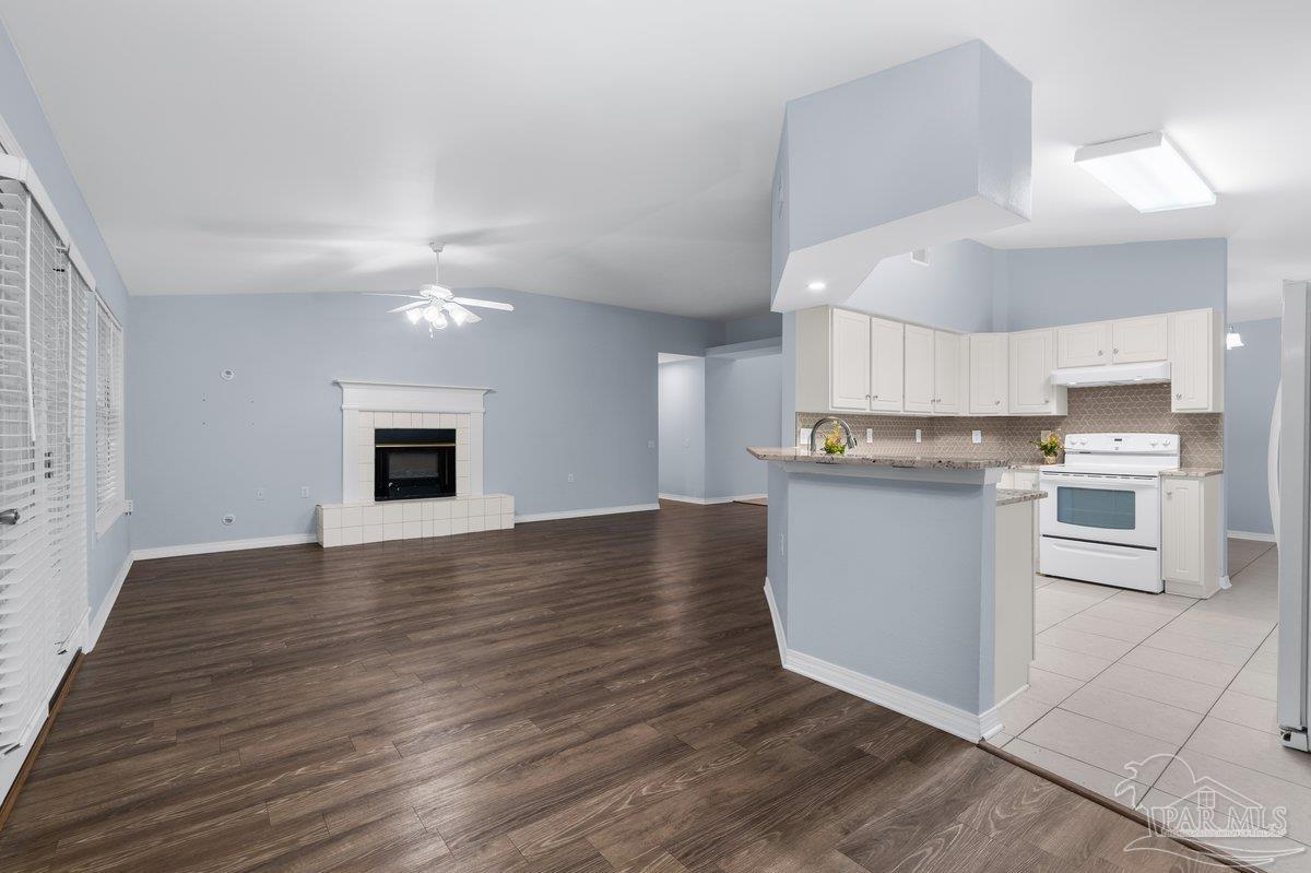 1039 Brownfield Road Pensacola, FL 32526 - Photo 5 of 41