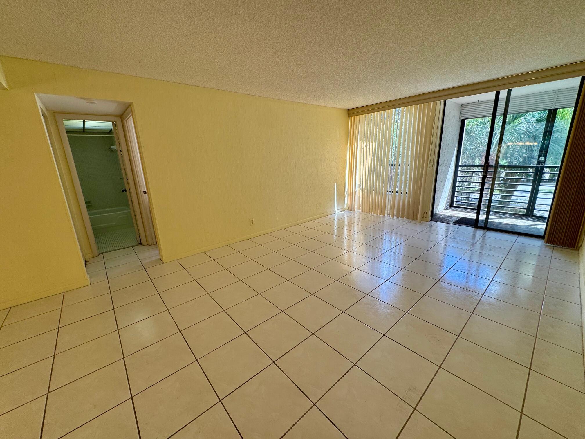 8050 West McNab Road, Unit 320 Tamarac, FL 33321 - Photo 10 of 24 IMG_5299