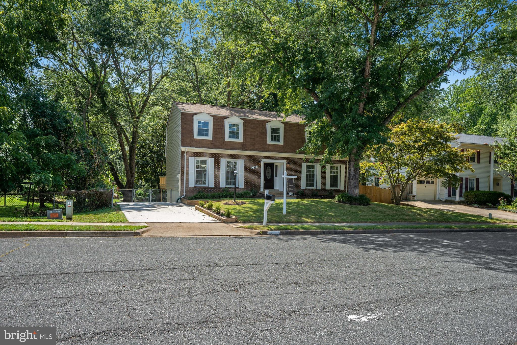 13486 Keytone Road Woodbridge, VA 22193 - Photo 4 of 47 Gallery Image 4