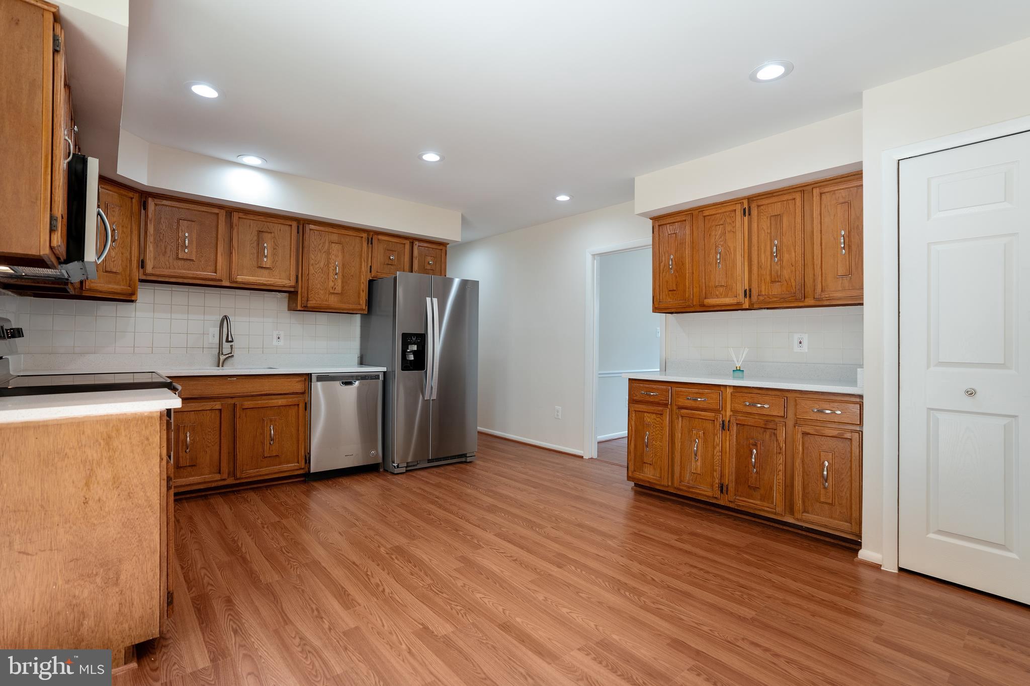 13486 Keytone Road Woodbridge, VA 22193 - Photo 9 of 47 Gallery Image 9