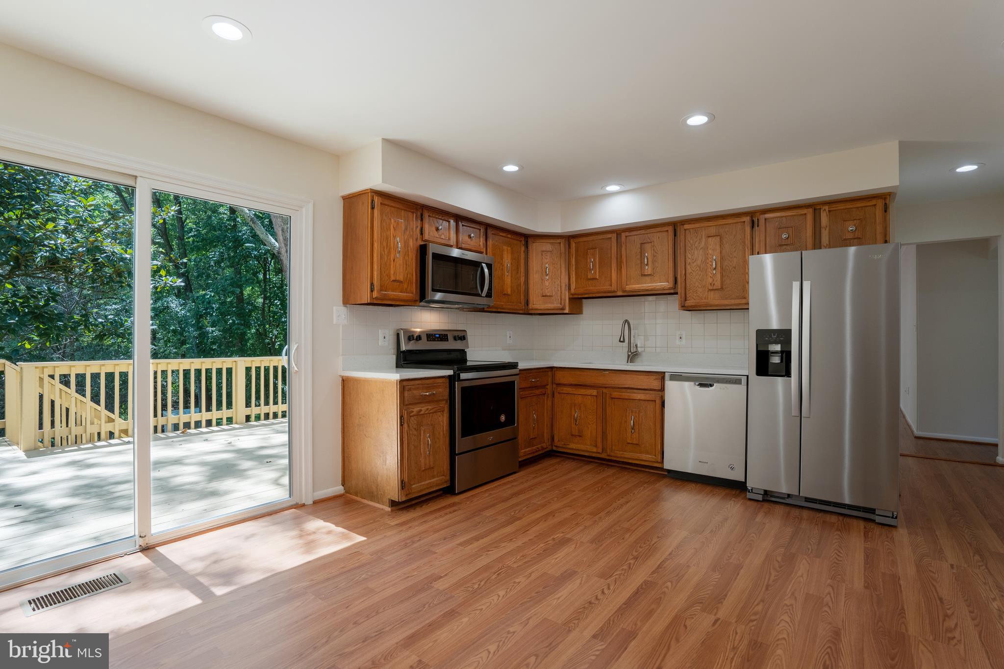 13486 Keytone Road Woodbridge, VA 22193 - Photo 10 of 47 Gallery Image 10