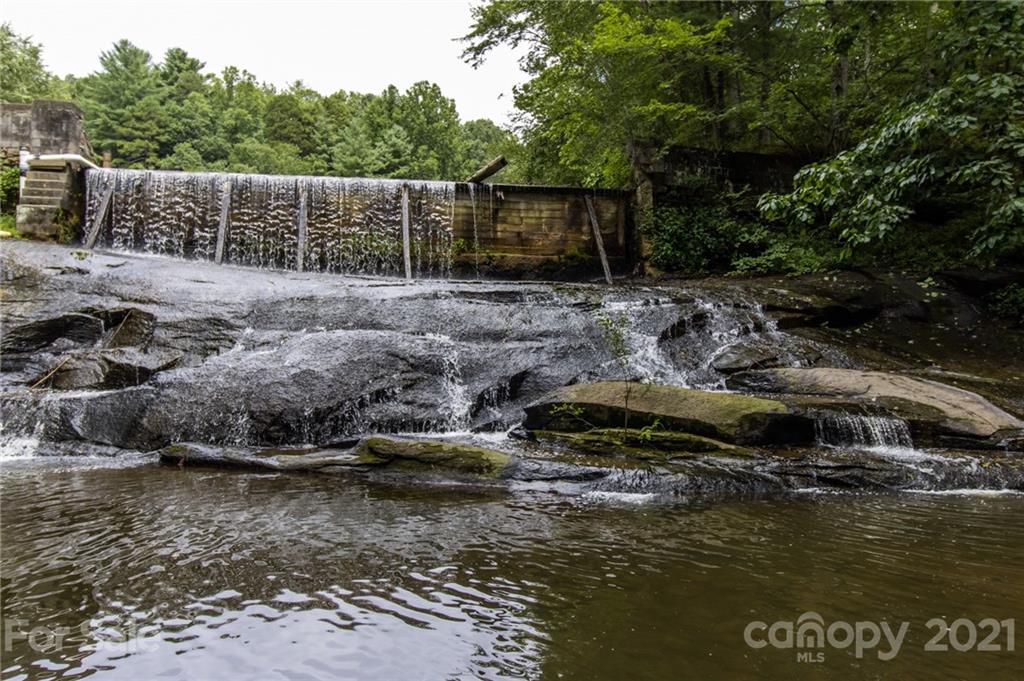 1287 Brookside Camp Road Hendersonville, NC 28792 - Photo 12 of 42 Gallery Image 12