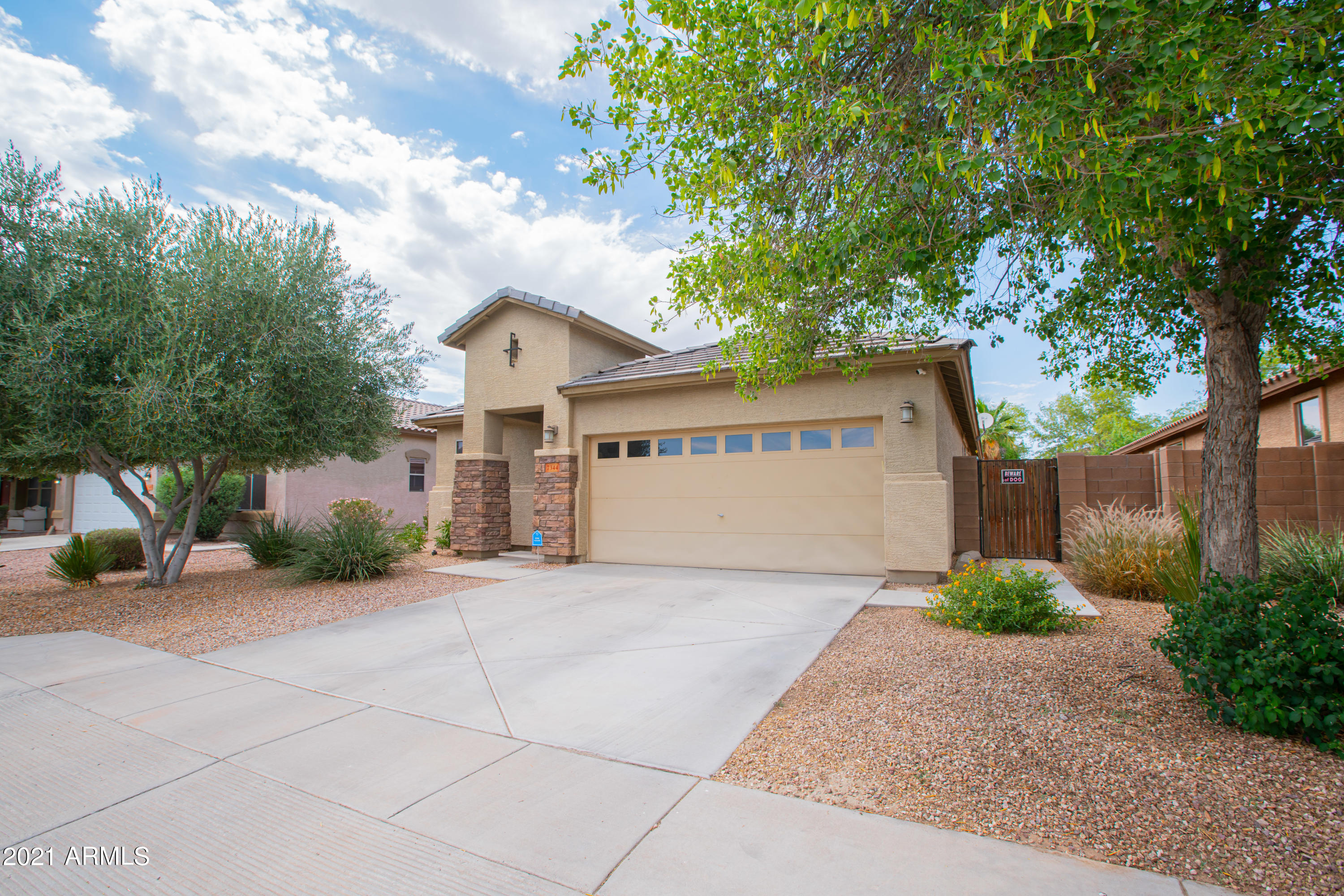 7344 West Beverly Road Laveen, AZ 85339 - Photo 2 of 18 Beverly_Photos-2