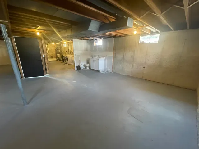 $2,750 | 2727 Florann Drive, Fitchburg, WI 53711