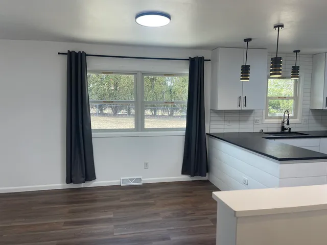 $2,750 | 2727 Florann Drive, Fitchburg, WI 53711