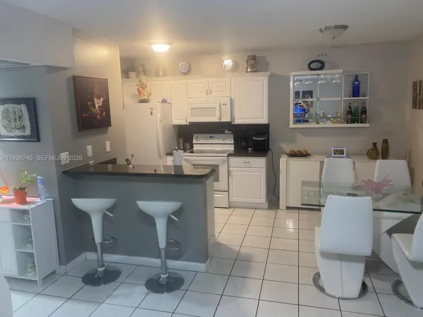 $2,200 | 15669 Southwest 73rd Cir Terrace, Unit 47, Miami, FL 33193