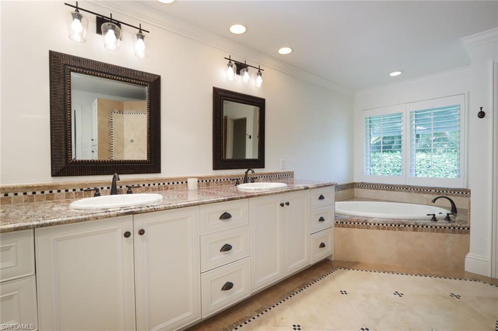 2201 Beacon Lane Naples, FL 34103 - Photo 17 of 41