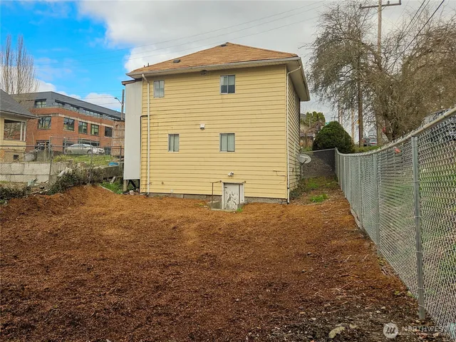 $800,000 | 2435 South Walker Street, Seattle, WA 98144