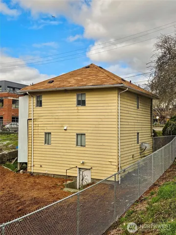 $800,000 | 2435 South Walker Street, Seattle, WA 98144