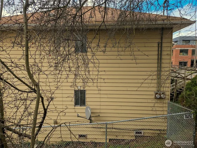 $800,000 | 2435 South Walker Street, Seattle, WA 98144