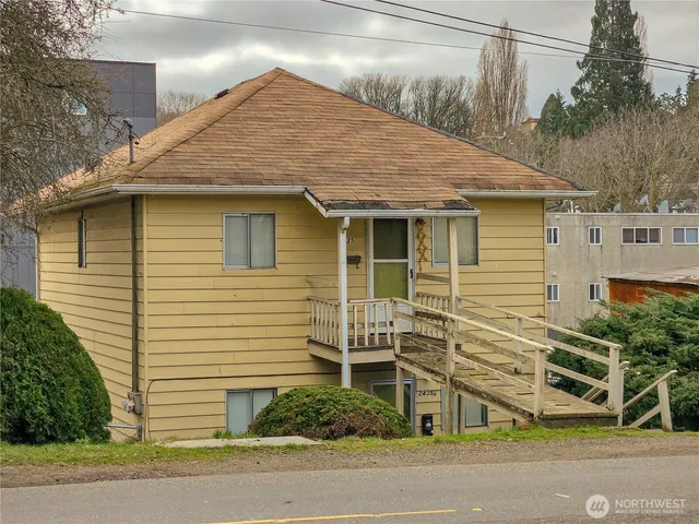 $800,000 | 2435 South Walker Street, Seattle, WA 98144