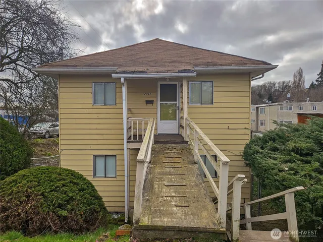 $800,000 | 2435 South Walker Street, Seattle, WA 98144