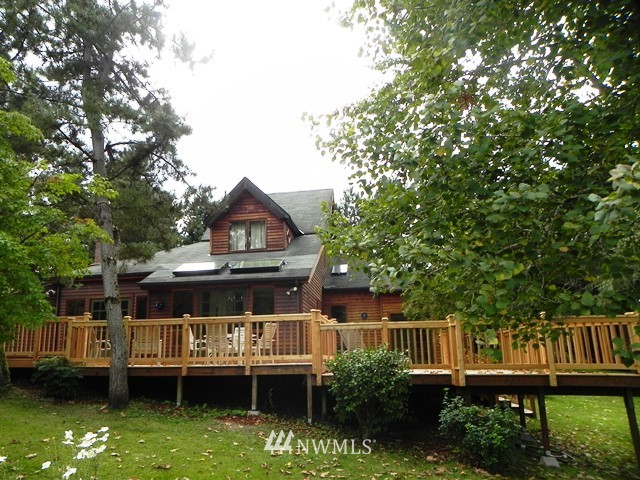 4815 Lake Alice Road Southeast Fall City, WA 98024 - Photo 1 of 22 Gallery Image 1