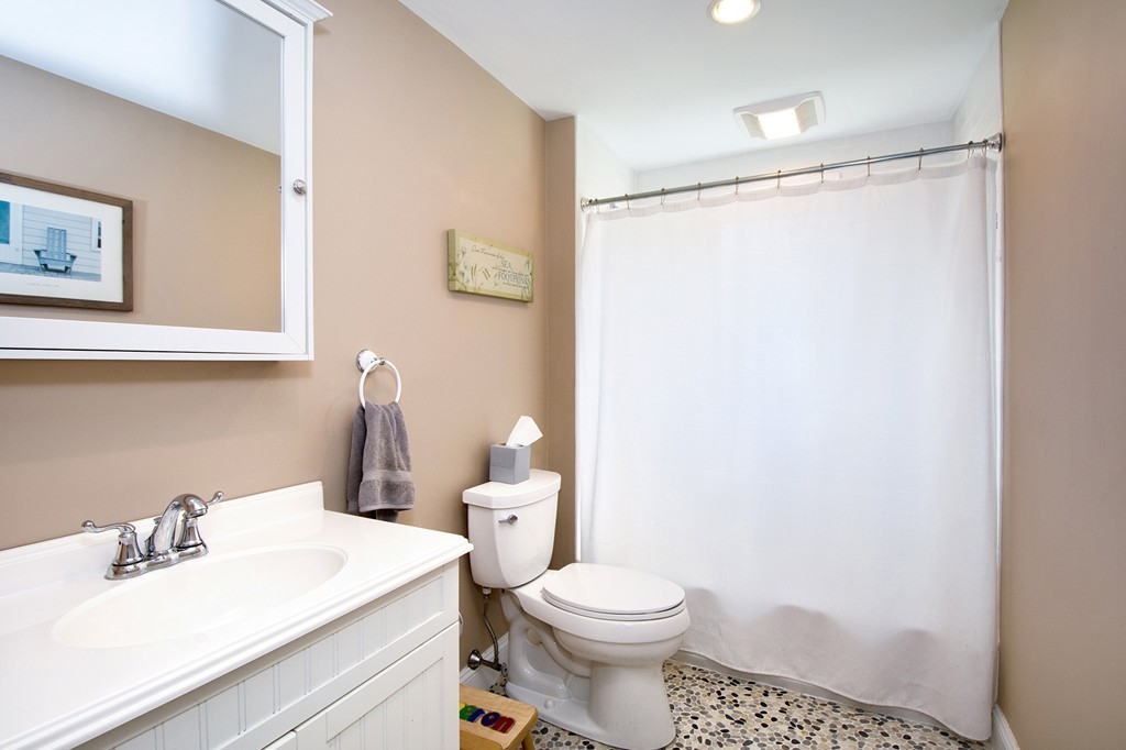 12 Seamore Road Scituate, MA 02066 - Photo 23 of 29