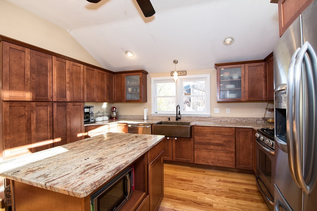 12 Seamore Road Scituate, MA 02066 - Photo 5 of 29