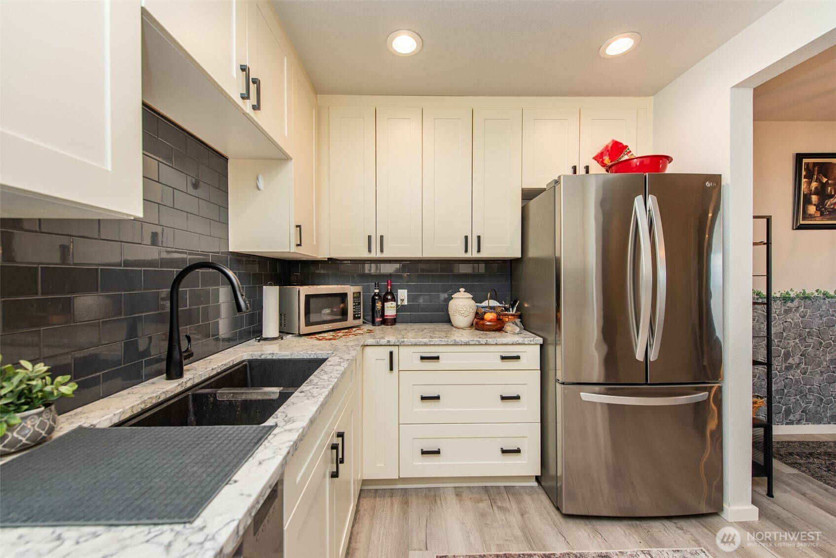 1301 South 3rd Avenue, Unit 1AL Sequim, WA 98382 - Photo 16 of 35