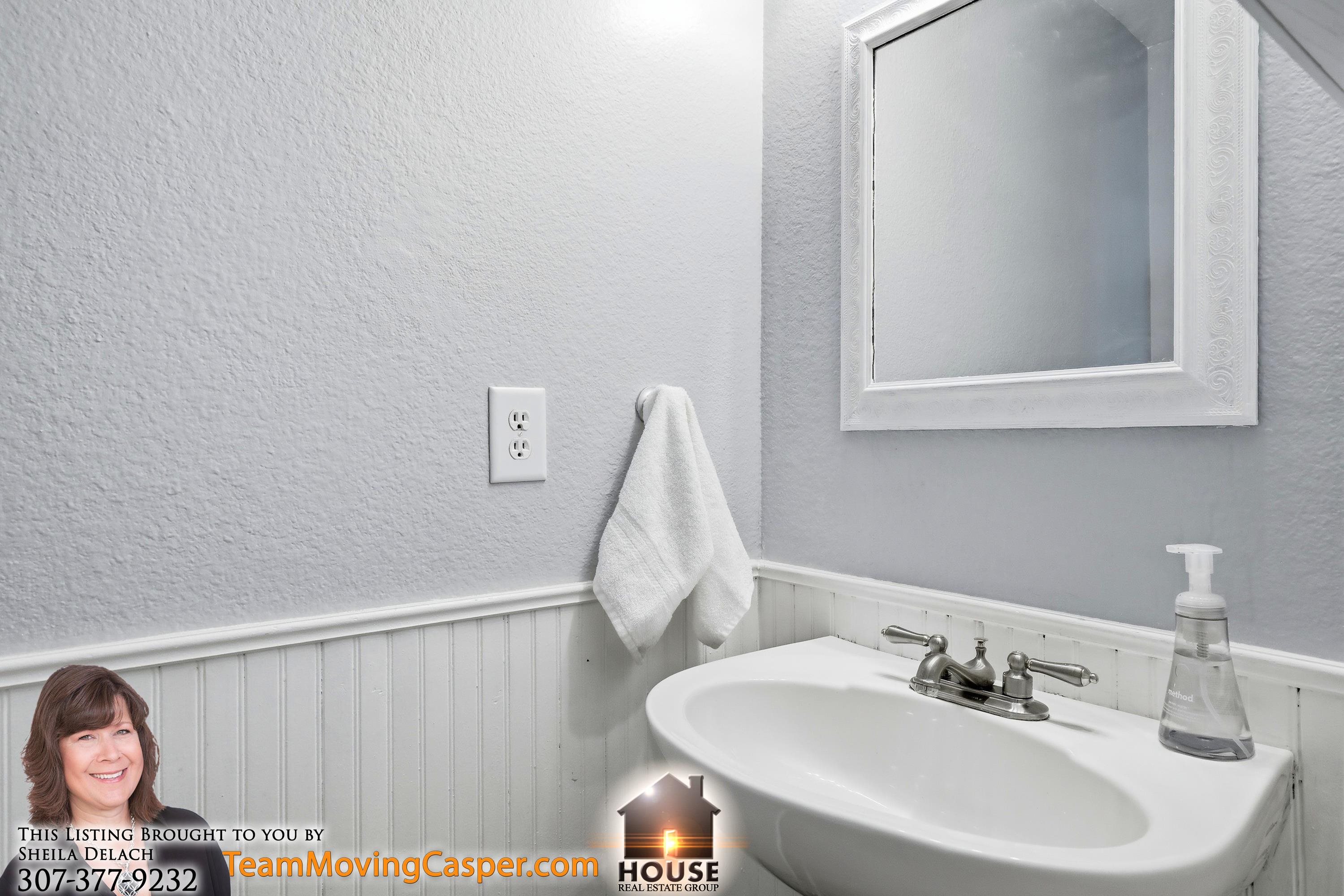 4411 South Center Street Casper, WY 82601 - Photo 15 of 28