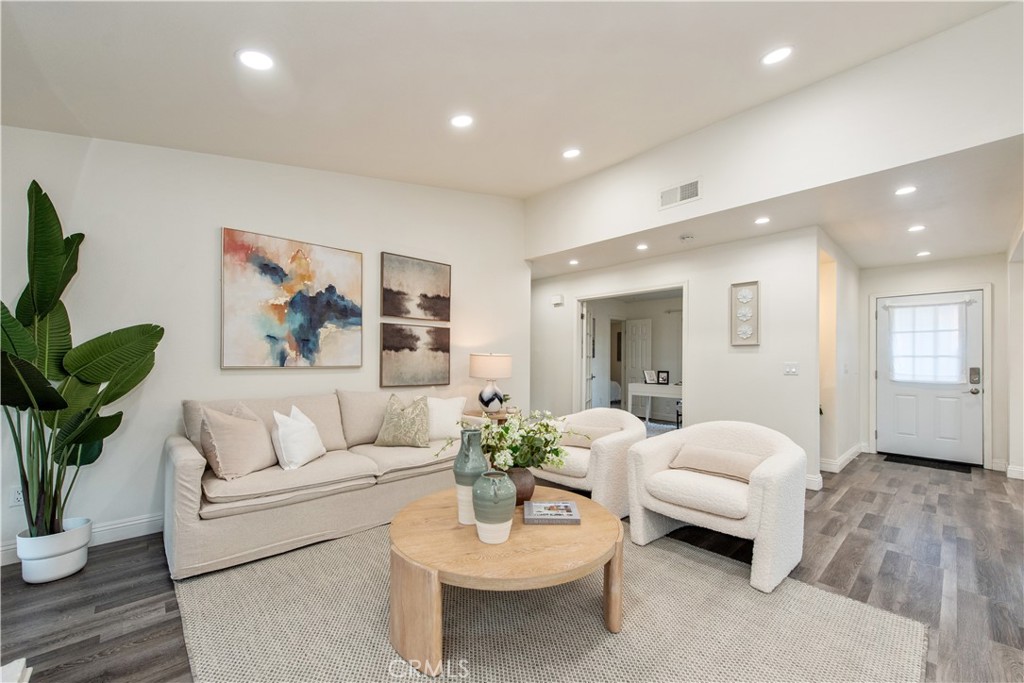 1 Emperor Irvine, CA 92604 - Photo 7 of 31